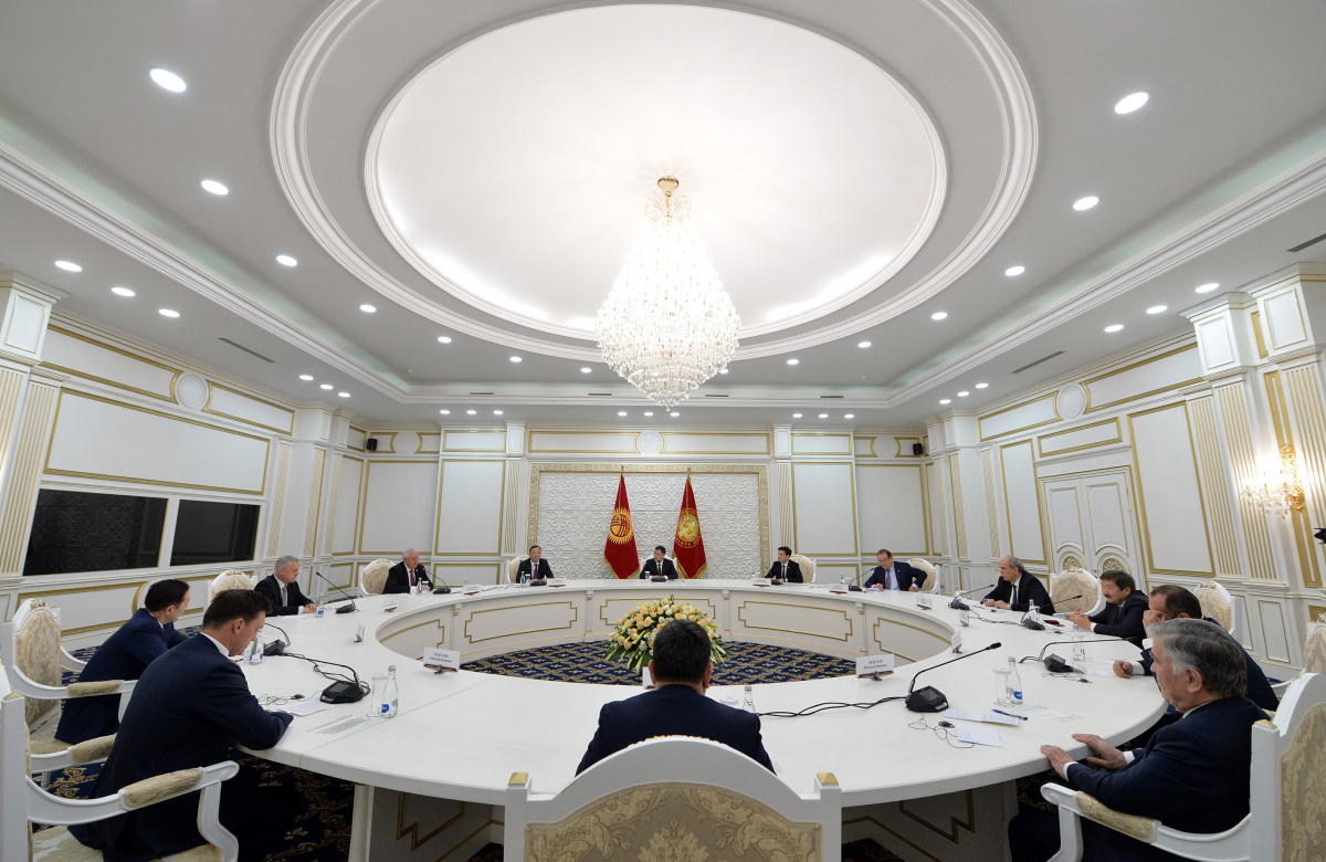 Президент Кыргызстана Садыр Жапаров встретился с главами международных организаций. Во встрече принял участие Генеральный секретарь ОДКБ Станислав Зась