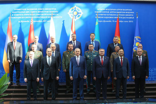 На совместном заседании СМИД, СМО и КССБ в Душанбе 15 сентября обсудили военно-политическую  обстановку в зоне ответственности ОДКБ
