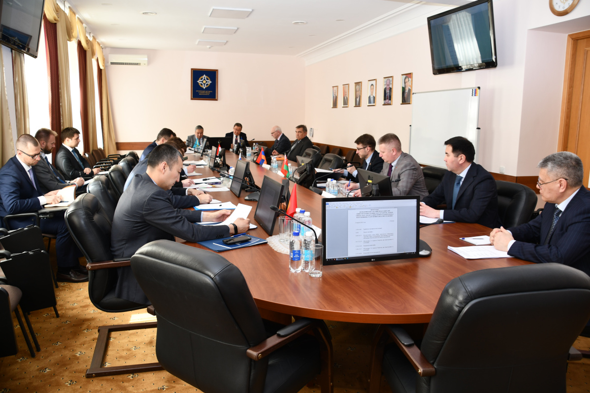 В Секретариате ОДКБ состоялись консультации на тему: «Об актуальных вопросах контроля над вооружениями, разоружения и нераспространения»