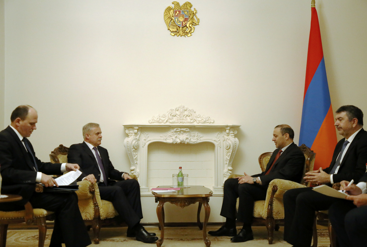 В Ереване  состоялись встречи Генерального секретаря ОДКБ  с Секретарем Совета безопасности и Министром обороны Армении