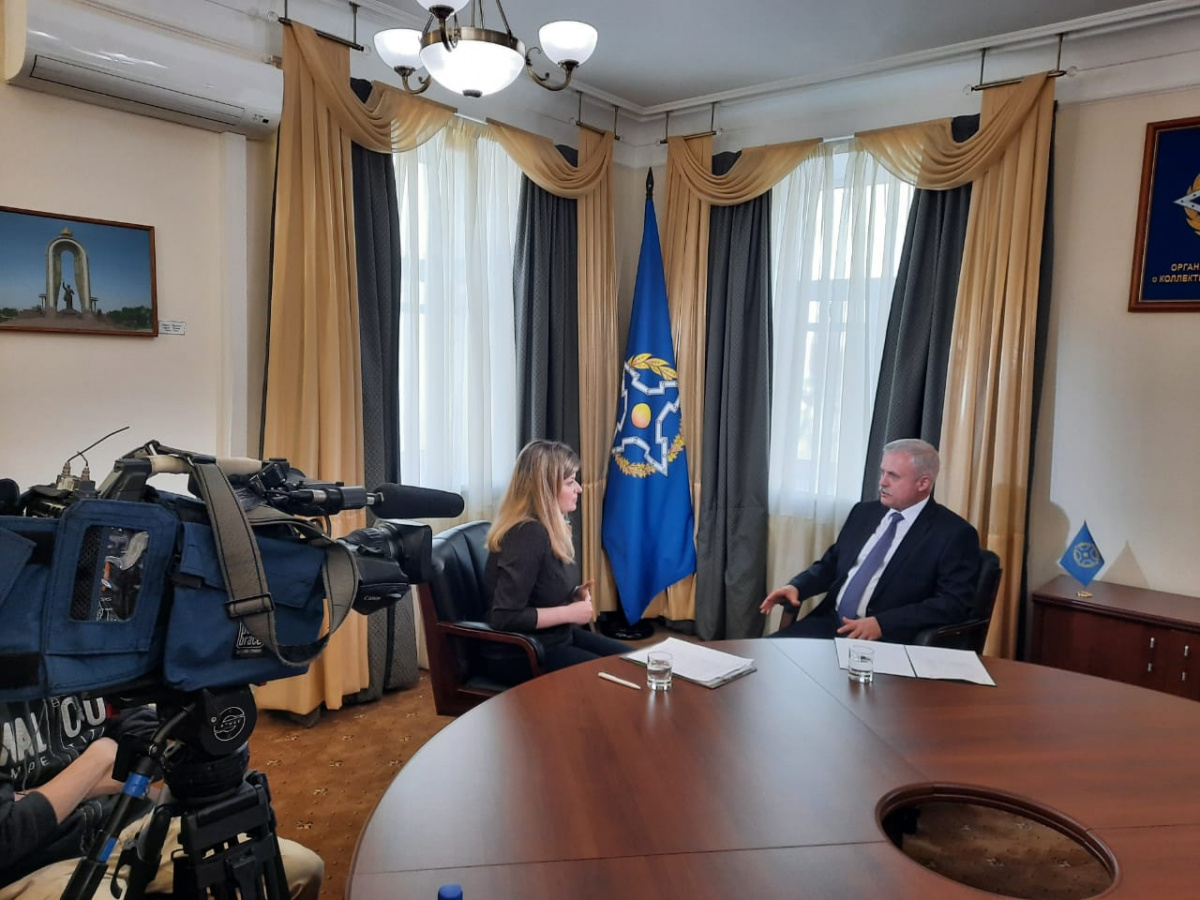 Генеральный секретарь ОДКБ Станислав Зась дал интервью телеканалу RT: "Мы отдаём приоритет политическим средствам воздействия"