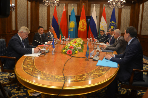 Комитет секретарей советов безопасности ОДКБ на заседании в Бишкеке 27 июня обсудил ситуацию в Афганистане и дополнительные меры по противодействию международному терроризму и экстремизму, принимаемые в формате Организации