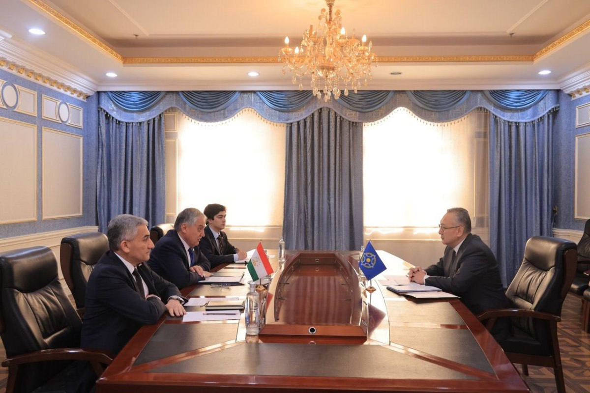Состоялась встреча Генерального секретаря ОДКБ Таалатбека Масадыкова с Министром иностранных дел Таджикистана Сироджиддином Мухриддином