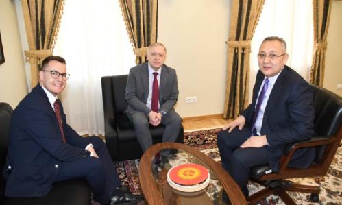 Состоялась встреча Генерального секретаря ОДКБ Таалатбека Масадыкова с Директором ИМЭМО РАН Федором Войтоловским