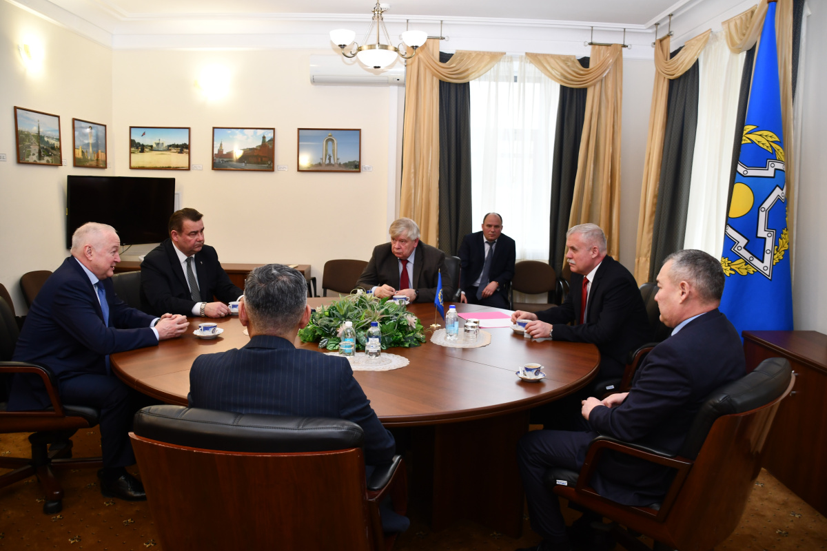 Состоялась встреча Генерального секретаря ОДКБ с Руководителем Антитеррористического центра СНГ Евгением Сысоевым