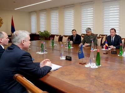 В Ереване состоялась встреча Генерального секретаря ОДКБ Станислава Зася и Министра обороны Армении Давида Тонояна