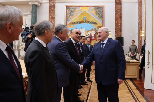 Председатель СКБ ОДКБ, Президент Беларуси Александр Лукашенко провел встречу с участниками заседания Совета Парламентской ассамблеи ОДКБ