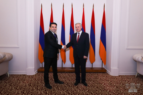 Вице-спикер Национального Собрания Армении встретился с Генеральным секретарем ОДКБ