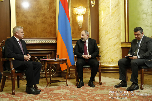 Премьер-Министр Армении Никол Пашинян встретился с Генеральным секретарем ОДКБ Станиславом Засем