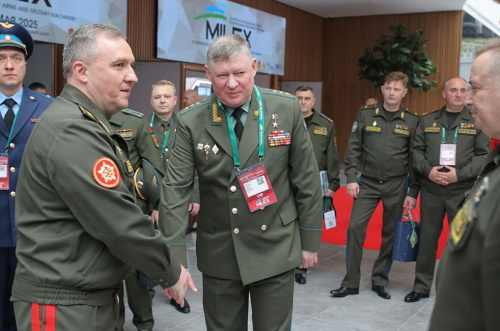 Начальник Объединенного штаба ОДКБ принял участие в мероприятиях 12-й Международной выставки вооружения и военной техники «MILEX-2025» Начальник Объединенного штаба ОДКБ принял участие в мероприятиях 12-й Международной выставки вооружения и военной техники «MILEX-2025»