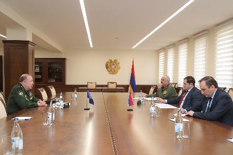 В Ереване состоялась встреча начальника Объединенного штаба ОДКБ и Министра обороны Республики Армения