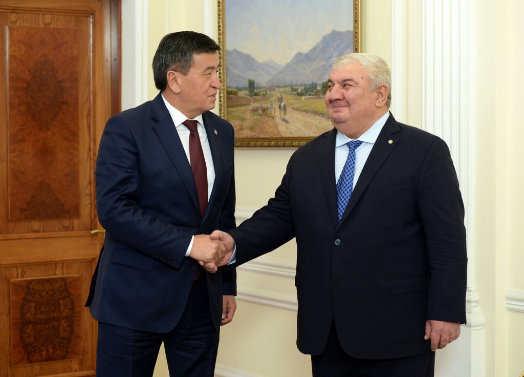 Встреча с Президентом Кыргызстана С.Жээнбековым.jpg